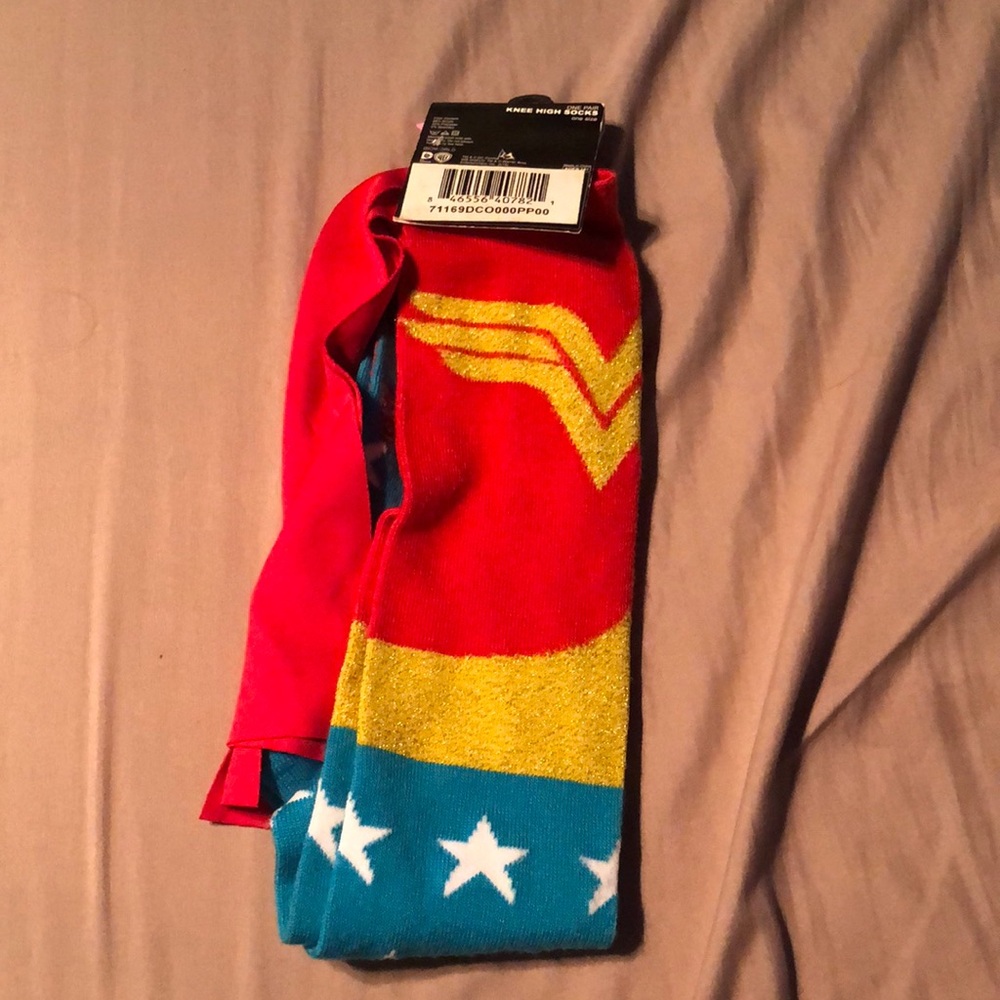 Women’s Wonder Woman knee high caped socks NWT (one size fits all)